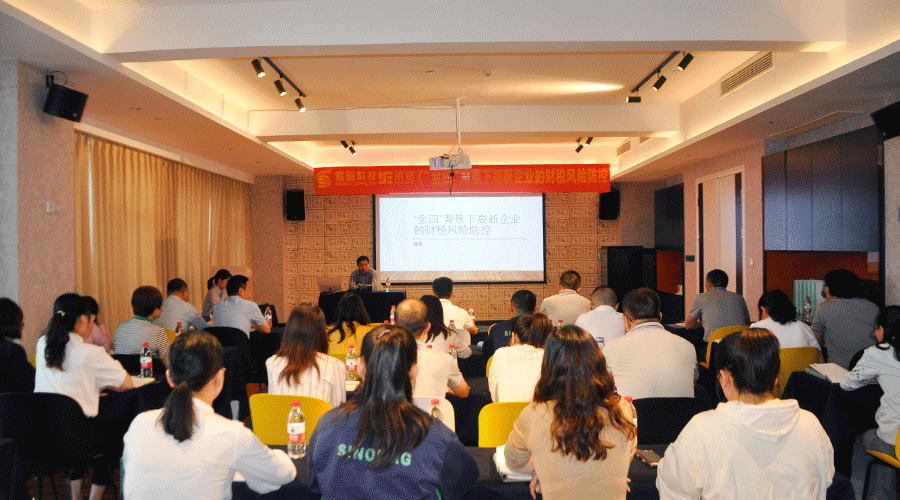 1691396513919181.gif 01.gif